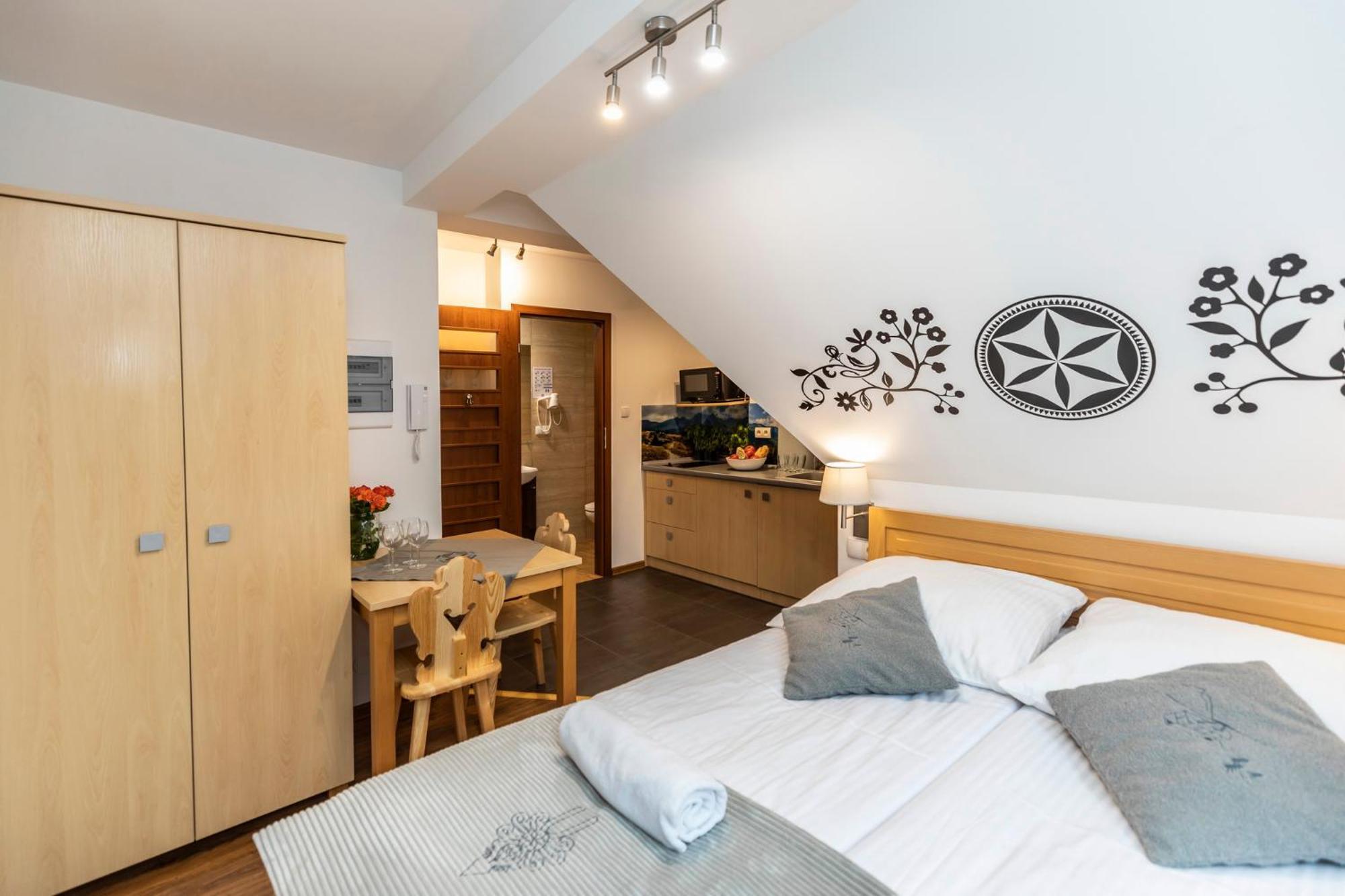 Udanypobyt Apartamenty Przy Dolinach C I D كوشتيليسكا المظهر الخارجي الصورة